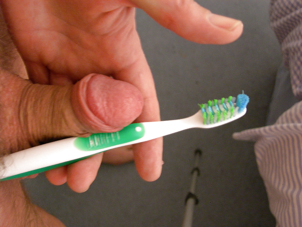 Uretra giocattoli spazzola fine dello spazzolino da denti e peg
 #6839312