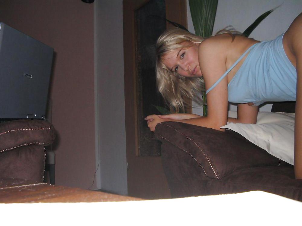 BLONDIE - BEAUTIFUL AND HORNY #8774939