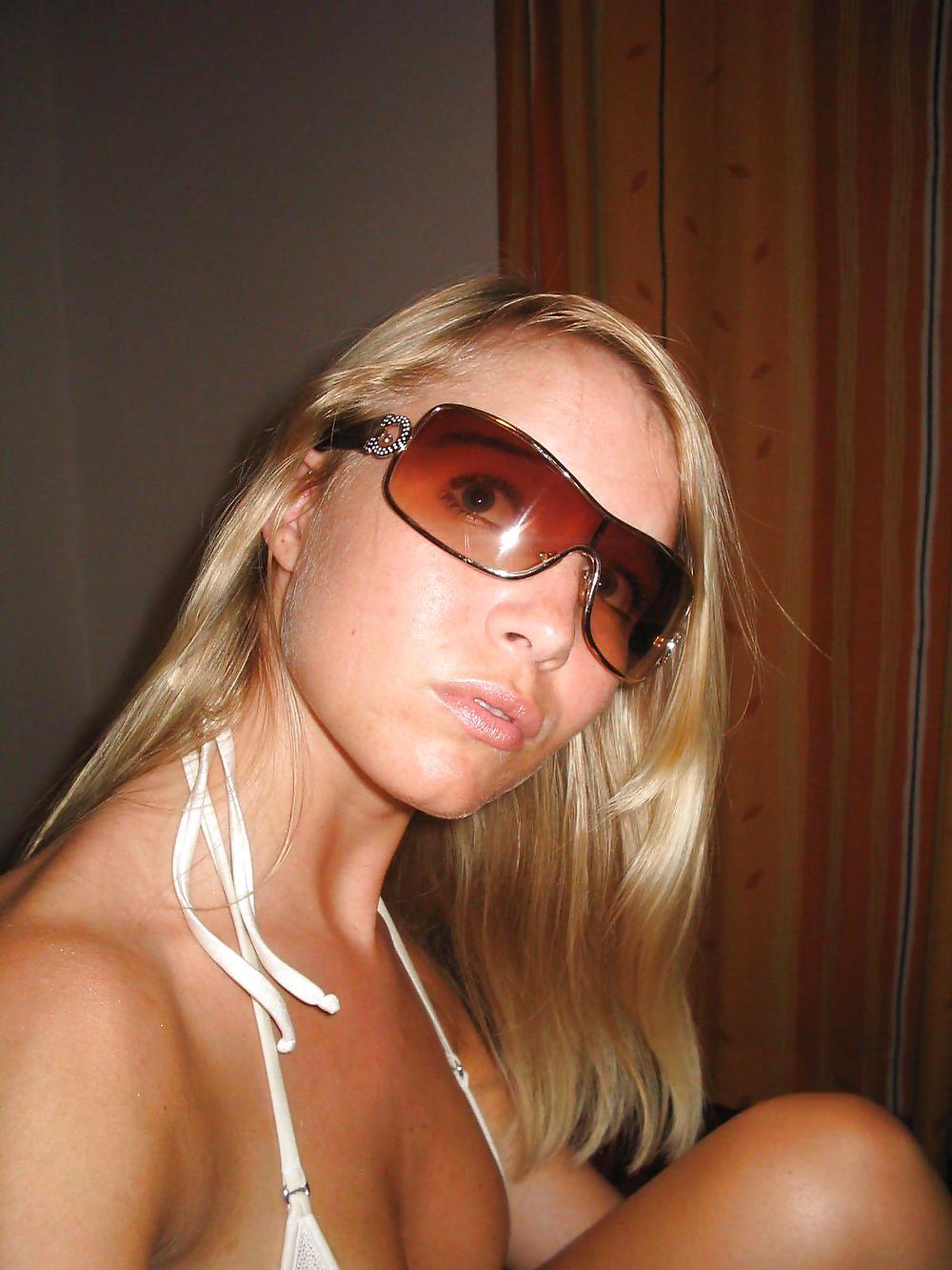 BLONDIE - BEAUTIFUL AND HORNY #8775362