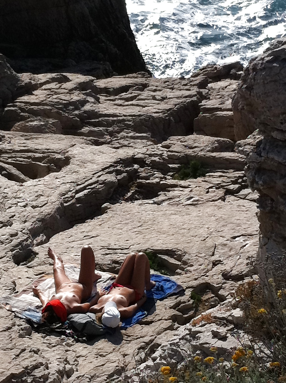 BiTchEs tO ThE BeaChEs #4596515