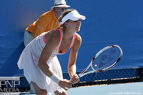 Maria Kirilenko On Court #4143095