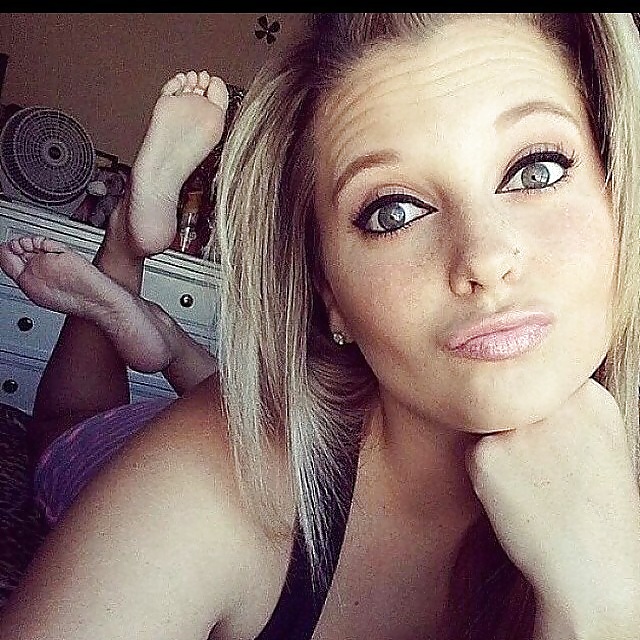 Sole Pose #22674476