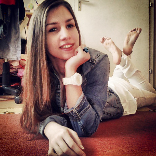 Sole Pose #22674977