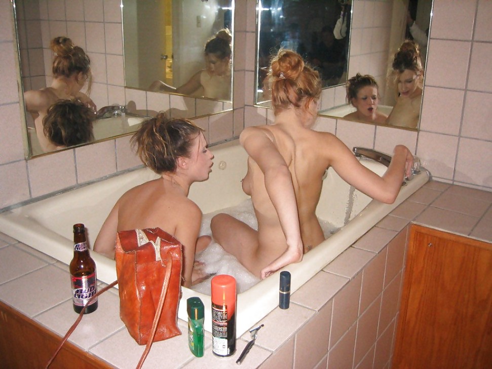 Lesbian Teens Shaving -Homemade #8724052