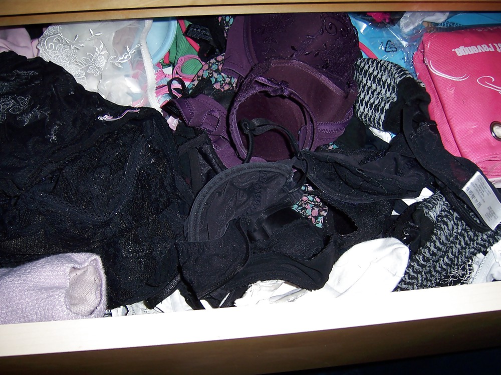Panties & bras drawer