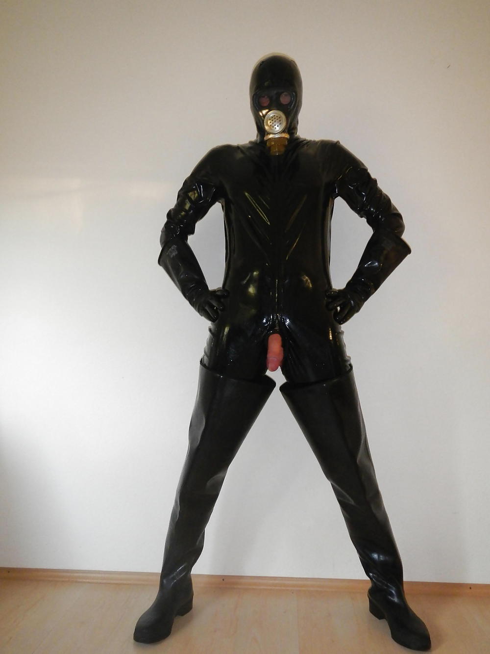 Masked #12015386