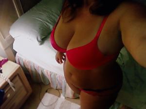 Thick latina milf with curves #18563553