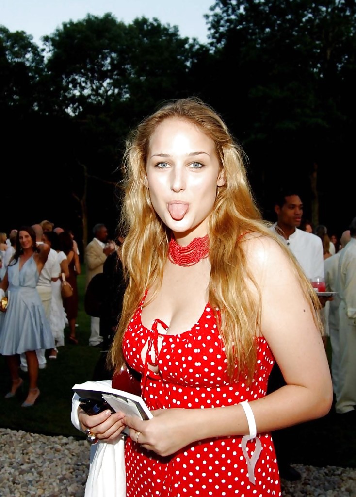 Leelee sobieski hot bitch
 #11948269