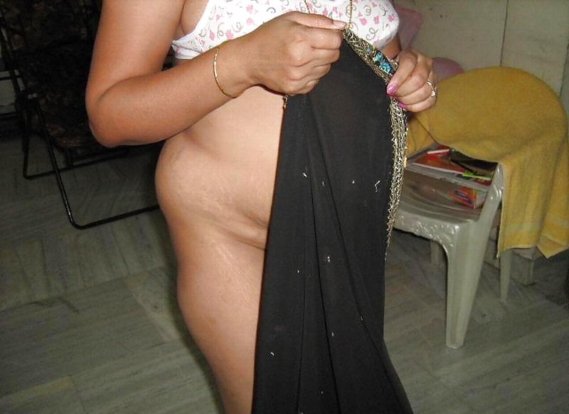 Hot Bhabhi In Schwarz Sari ......... #8678388