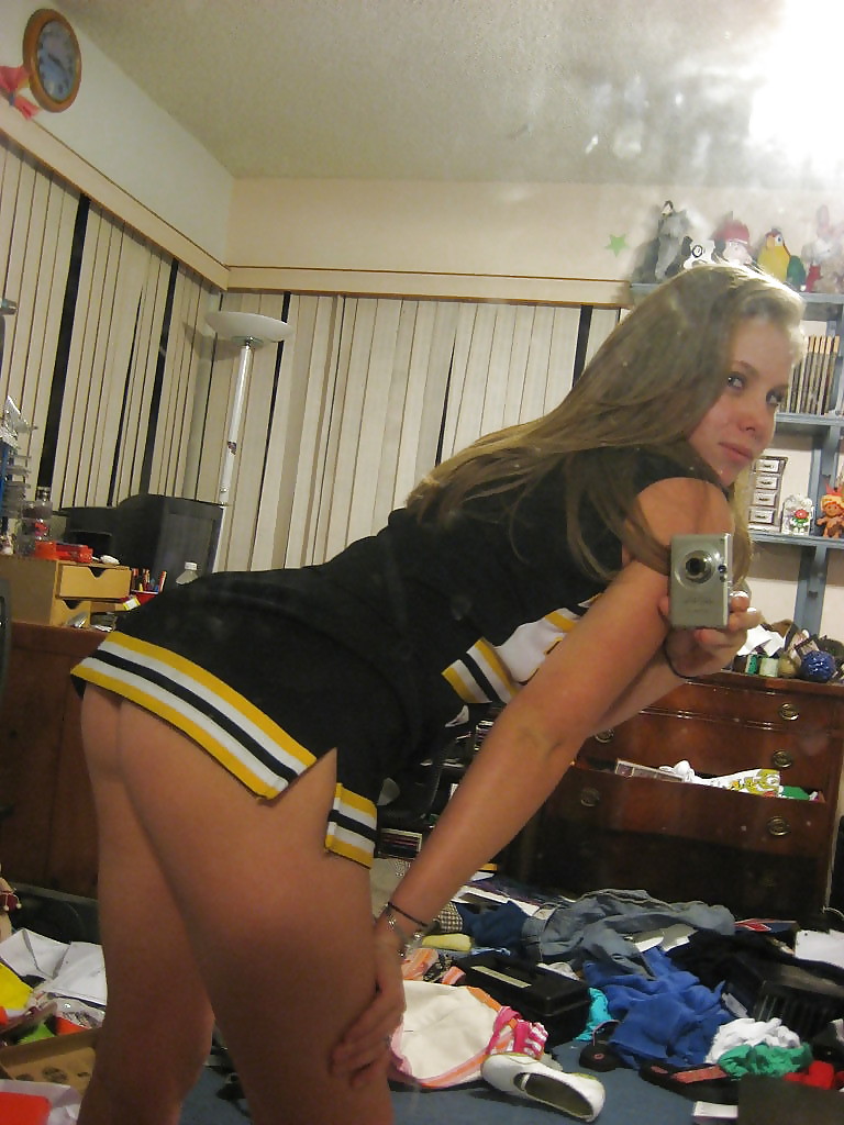 Más chicas calientes
 #15280247