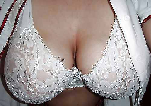 Big bras on mature women 4 #15941825