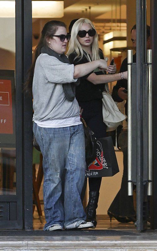 Lindsay Lohan ASS Shopping in Beverly Hills #6615249