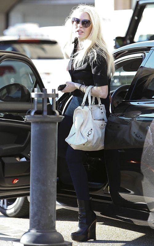 Lindsay Lohan Ass Shopping In Beverly Hills #6615277