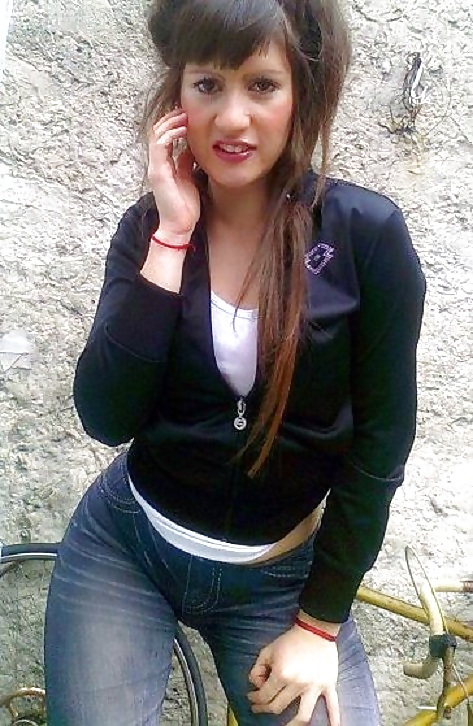 Jessy,salope avec un gros cul 
 #18343569