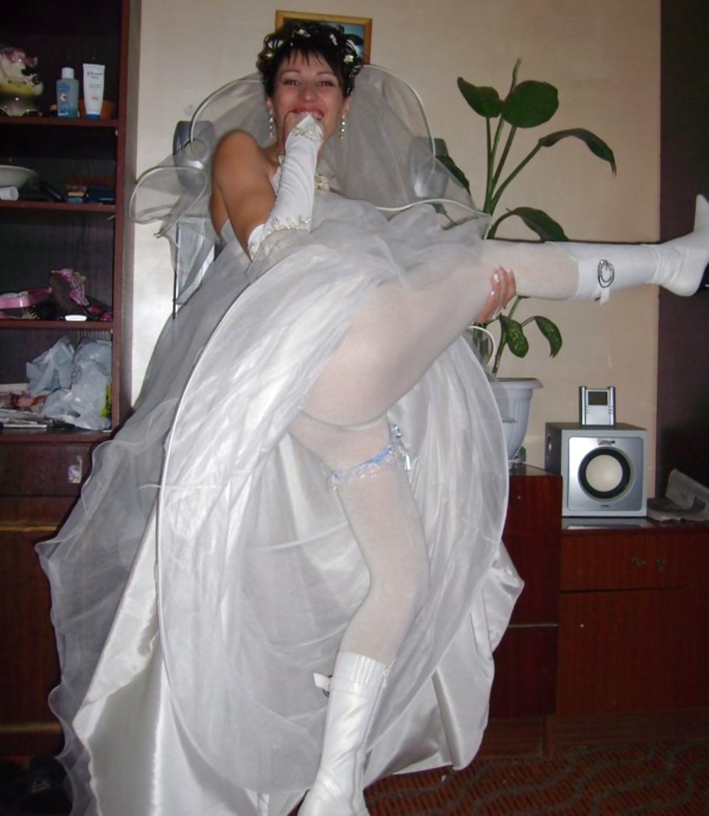 Pantyhose Bride #9900086
