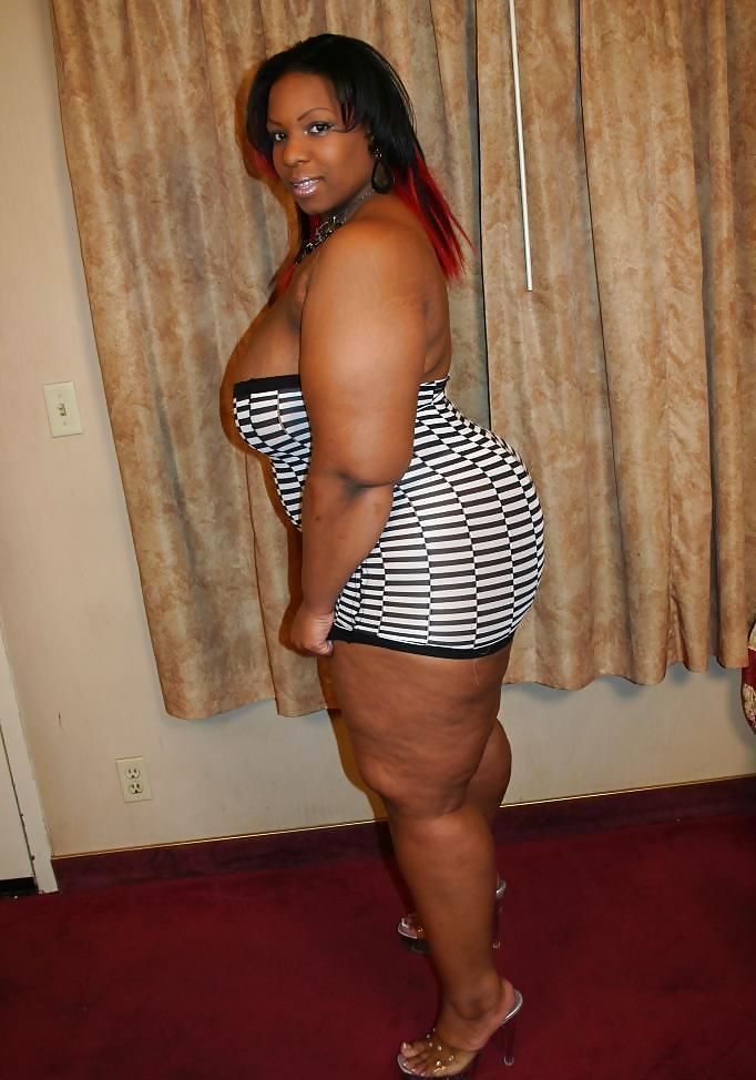 Black women with big saggy tits. #2677588