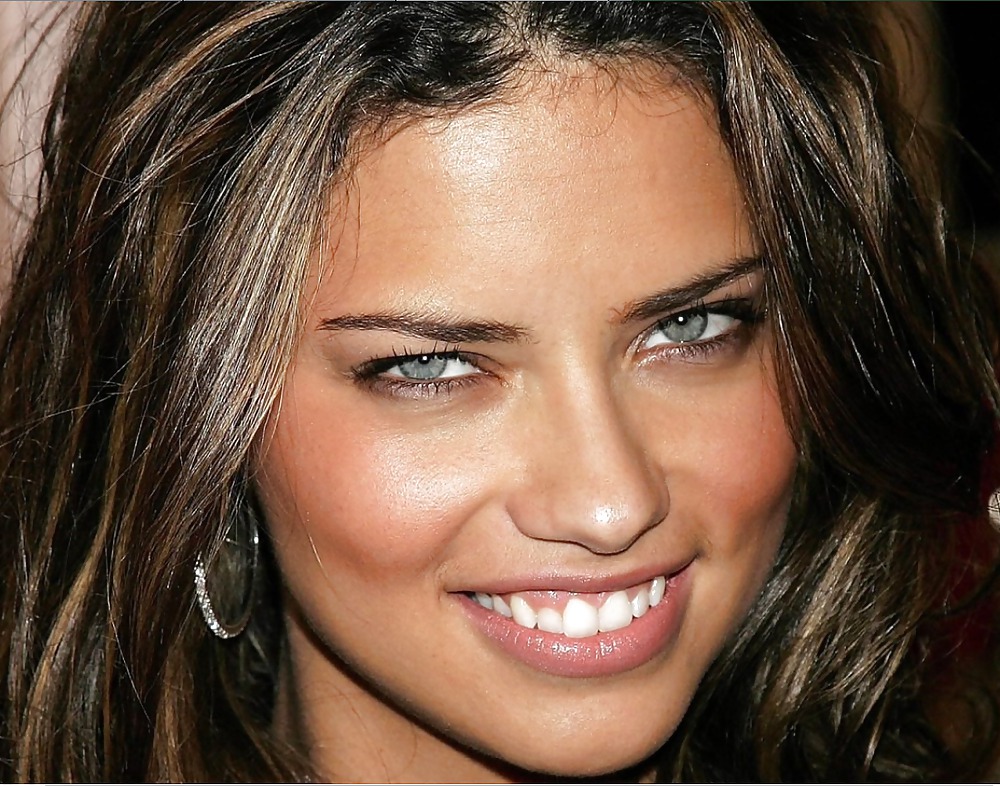 Adriana lima
 #13618139