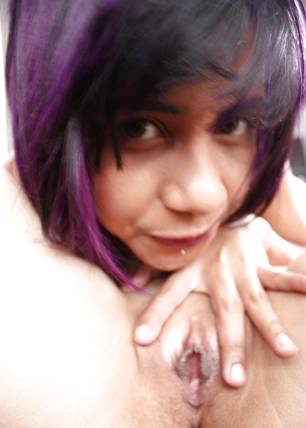 Charming Tobie - Licking and fingering with her girlfriend #4931352