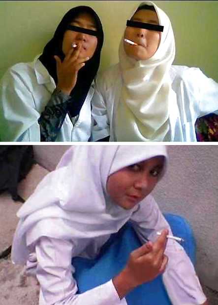 Smoking- hijab niqab jilbab arab  #17443817