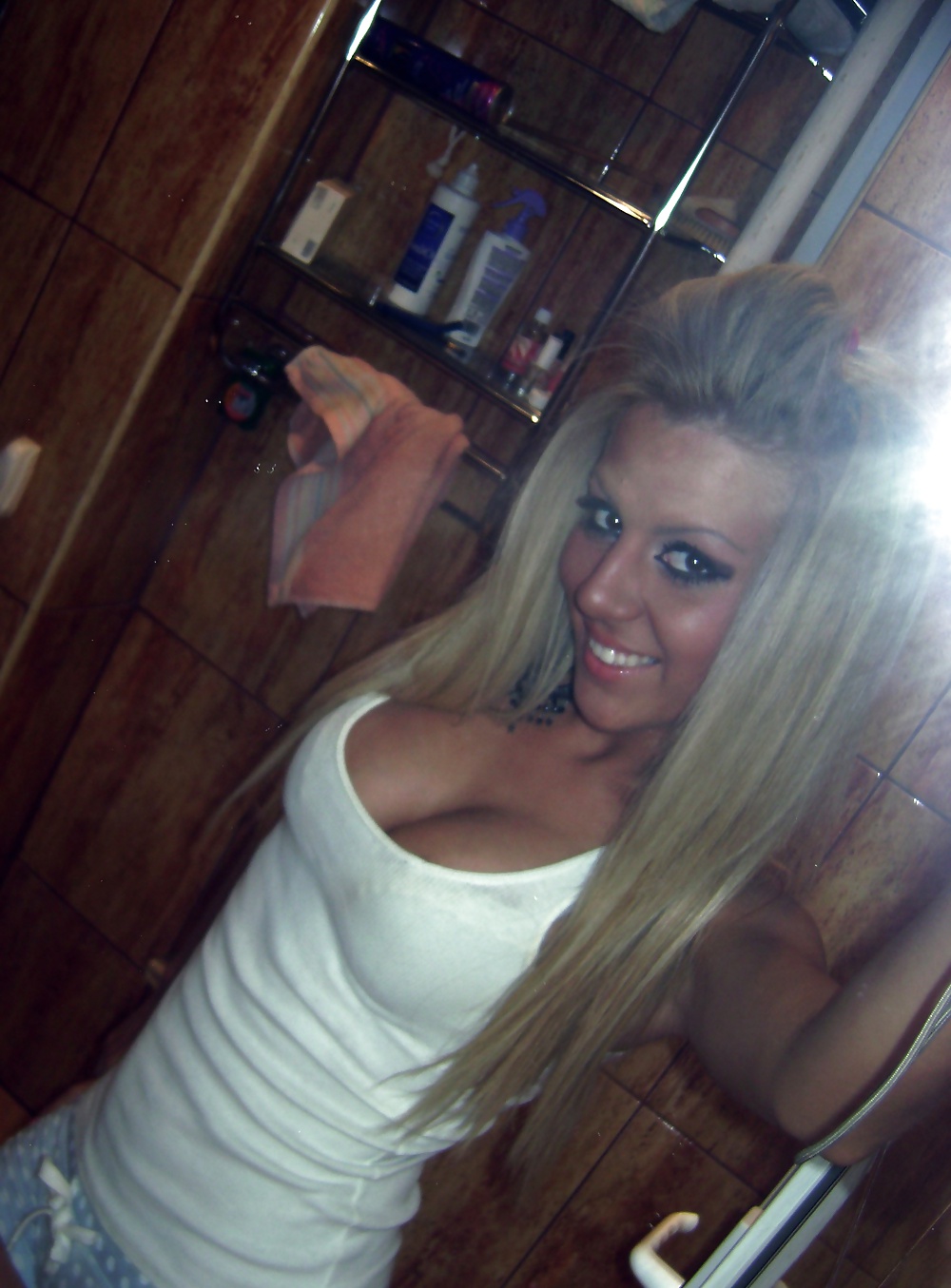 Die Hälfte Oder Nicht Nackt #16342905