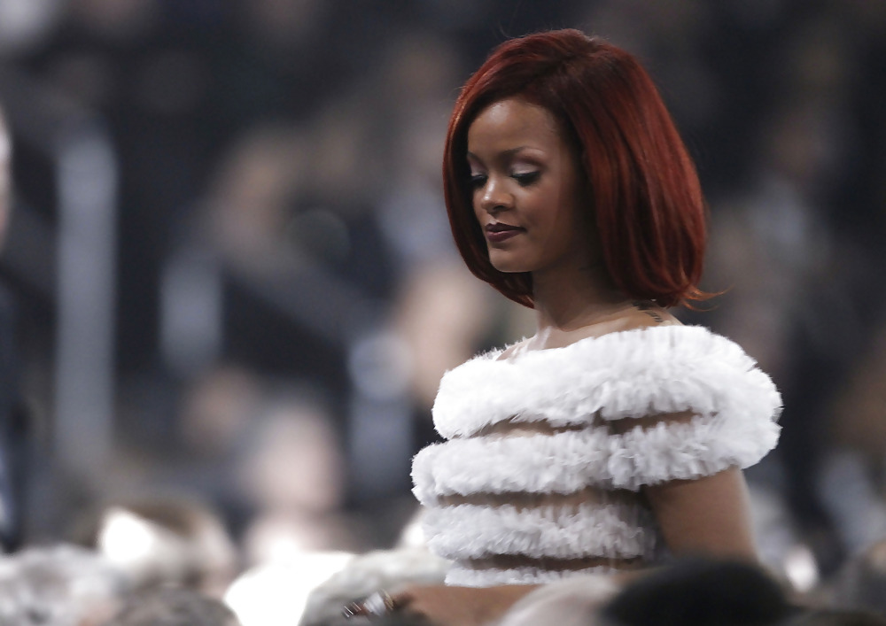 Rihanna The 53rd Annual GRAMMY Awards #4252535