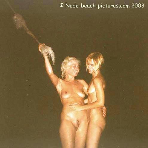 Nudist 11 #19714287