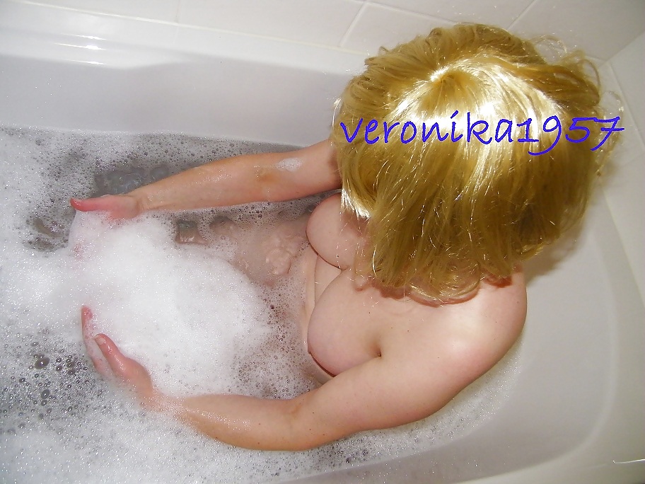 Blonde in the Bath