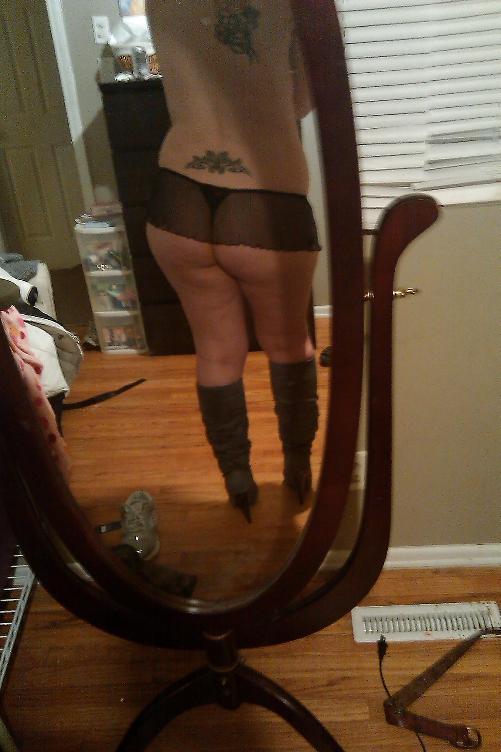 Ex mujerzuela
 #2584719