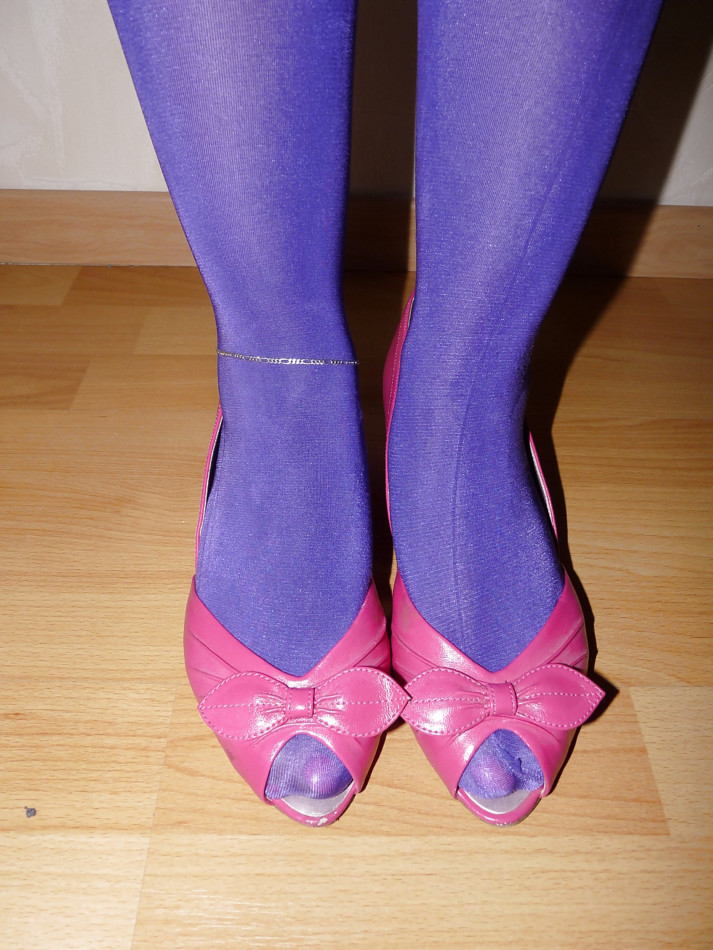 Wifes shiny purple pantyhose pink peep toes #15417065