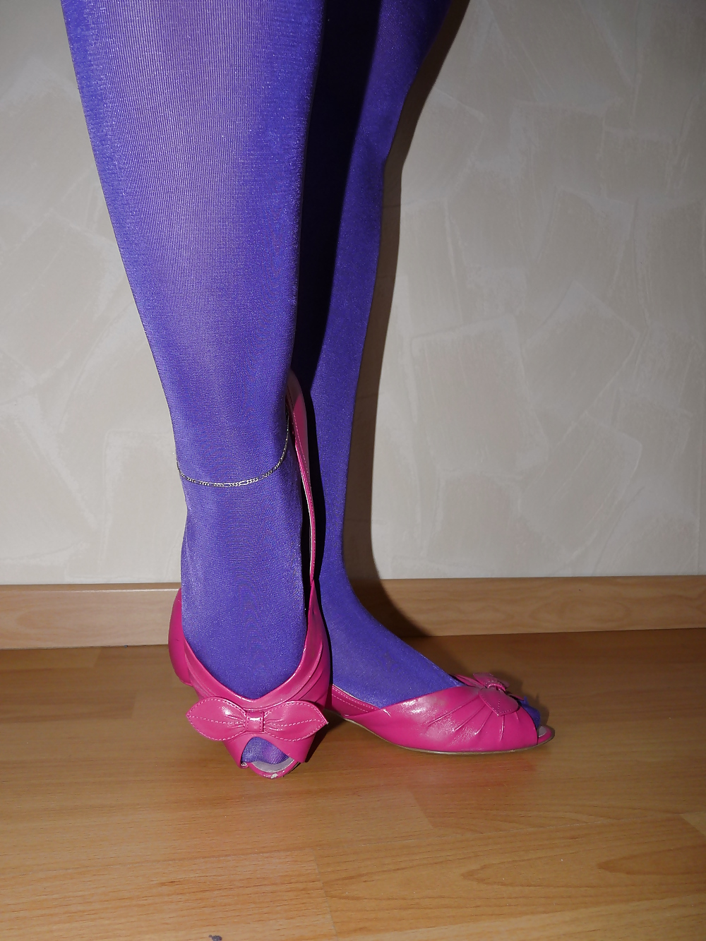 Wifes shiny purple pantyhose pink peep toes #15417067