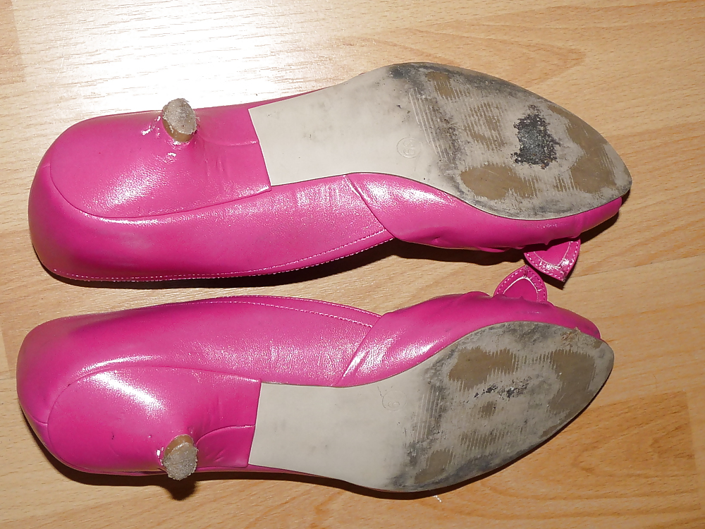 Wifes shiny purple pantyhose pink peep toes #15417087