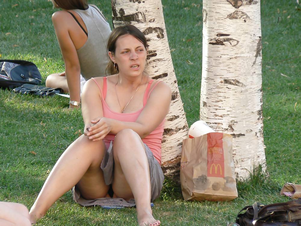 Caliente upskirts
 #12884359