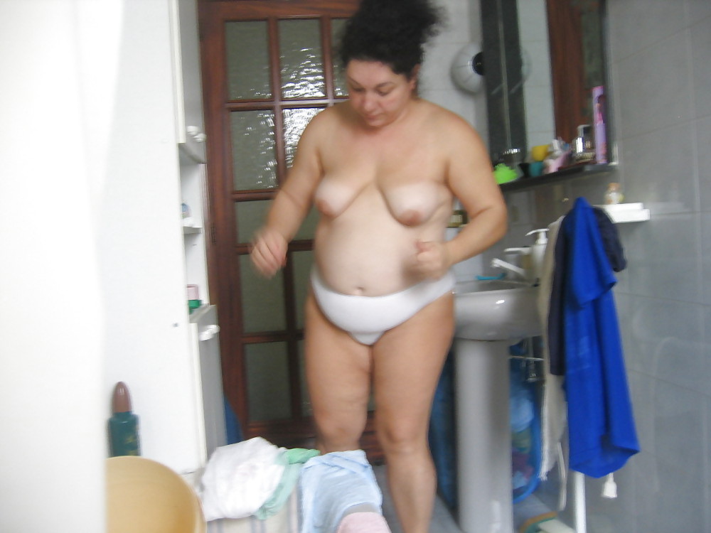 Amas de casa mostrando para nosotros
 #9041633