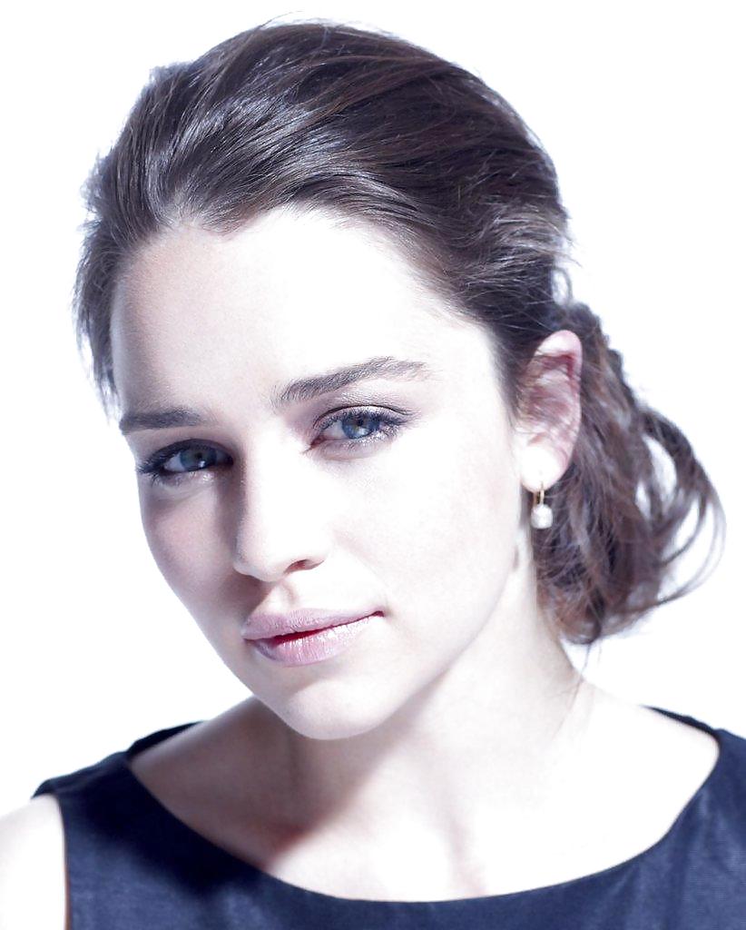 Emilia Clarke #17542502