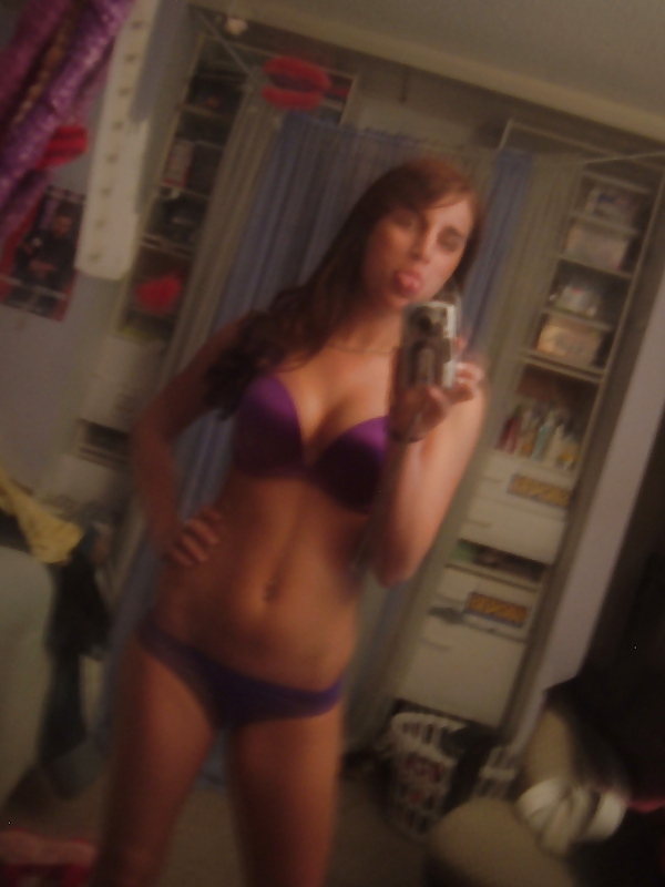 Nice Girl, Selfshot #21146824