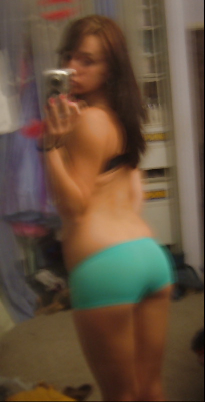 Nice Girl, Selfshot #21146937