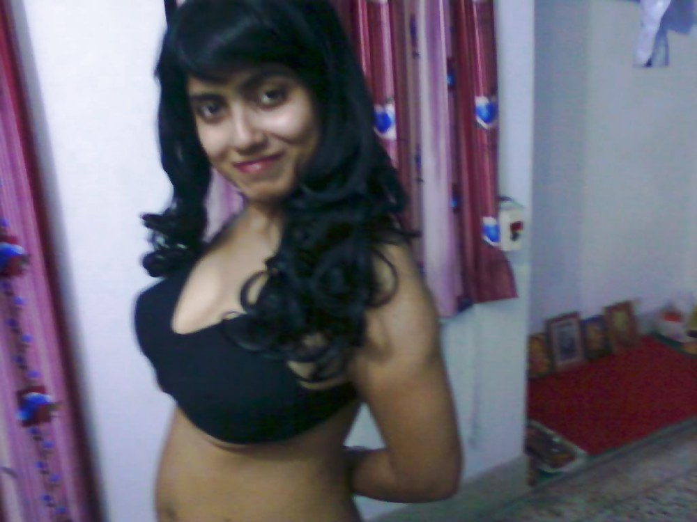 Sexy indian teen  leather babe- reshmihott #10649324