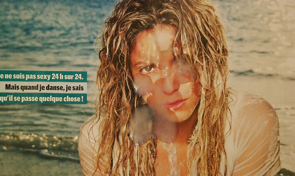 Shakira cumshot-collezione
 #12509925