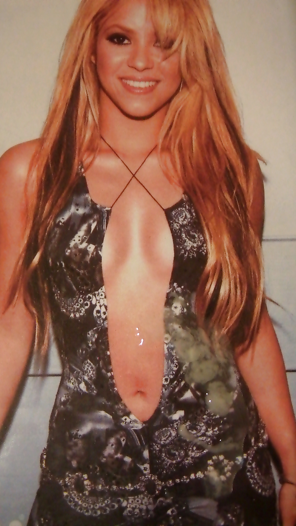 Shakira éjac-collection #12509939