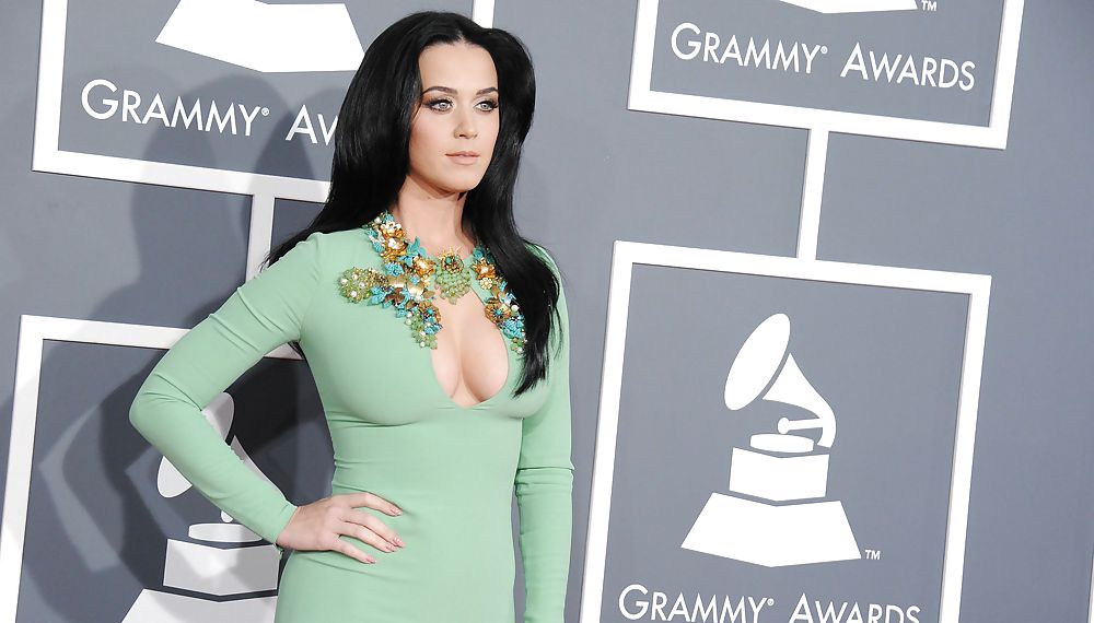 Katy perry cleavage（ケイティ・ペリーの谷間
 #18595391