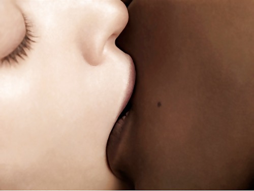 Interracial Kisses #11782021