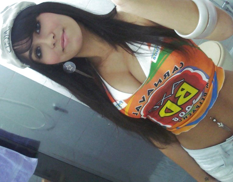 Escote y tetas grandes 2
 #6544285