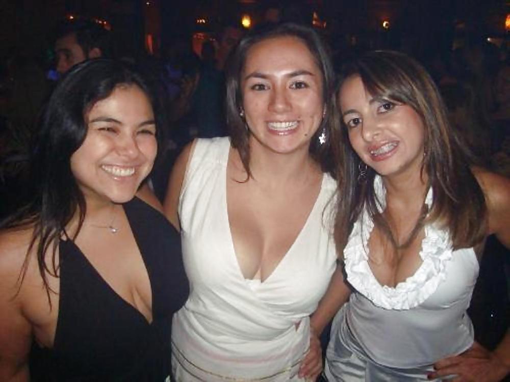 Cleavage and Big Boobs 2 #6544443