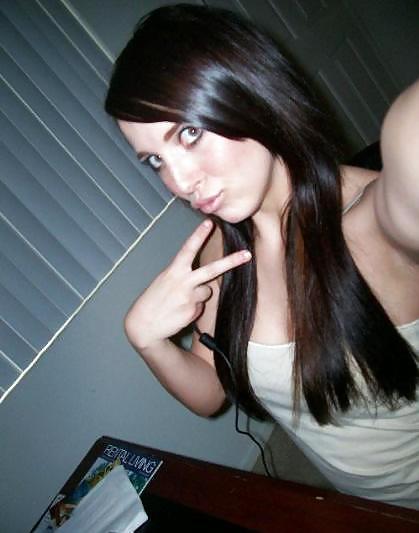 Kim #3687113