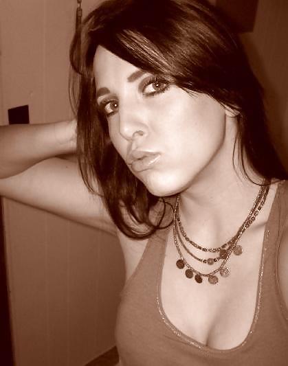 Kim #3687165