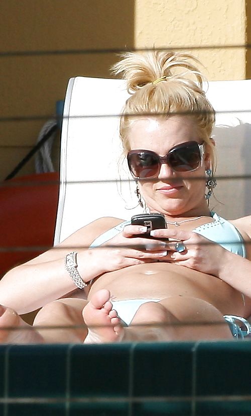 Britney Spears Foot Pics #4724359