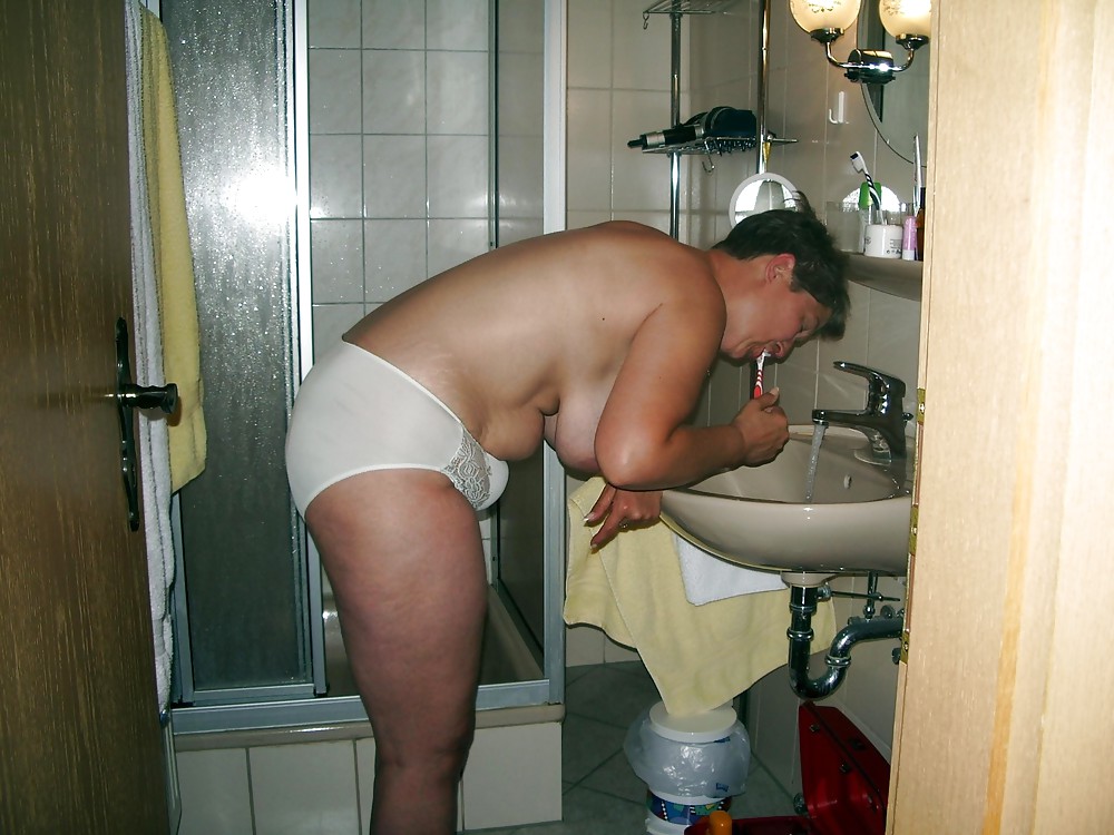 Housewives showing for us #9057439