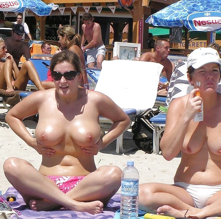 Beautiful Beach Big Tits Babes by Voyeur TROC #6708634