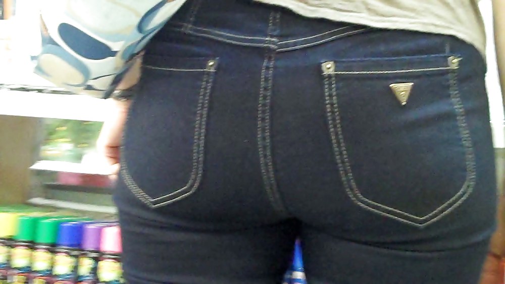 Come see her shop with her ass & butt in jeans #3694309