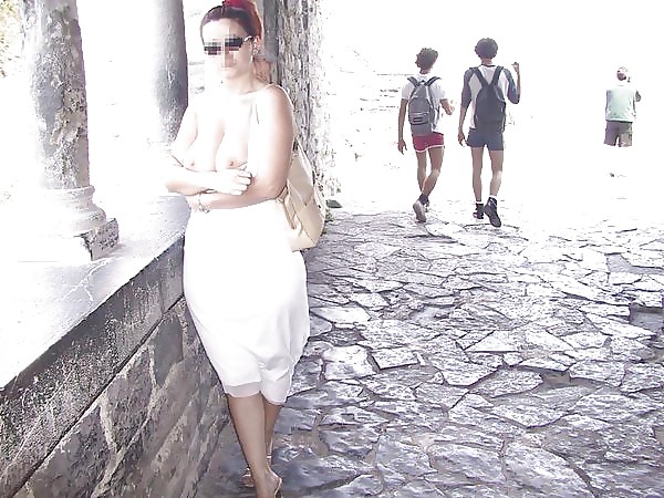 Fuori di tetta 5 - esposa mostrar tetas al aire libre
 #21094476